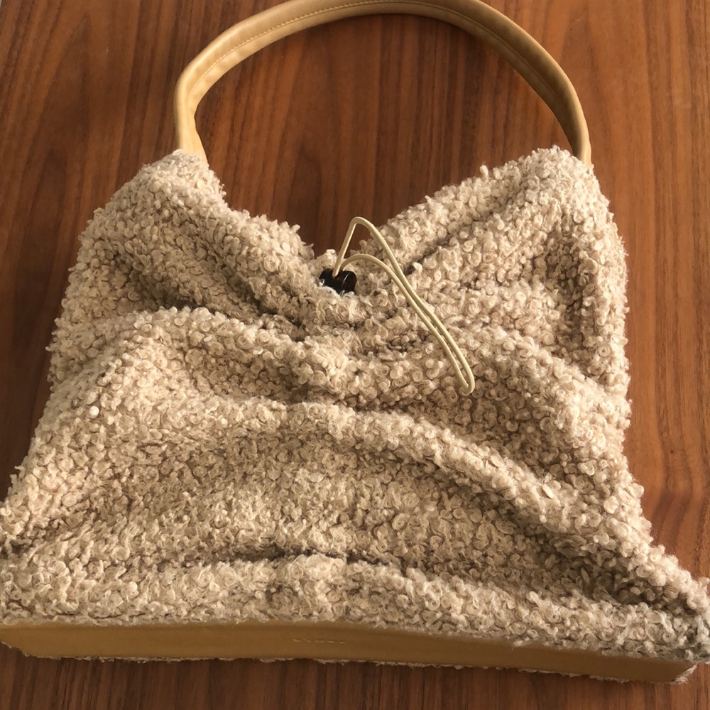 Staud Felix Sherpa Tote Color Doe -Doe Faux Fur - Picture 5 of 10
